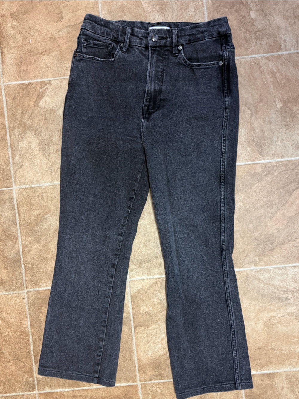 Good American Charcoal Black Denim Jeans - Straight Fit crop/ankle